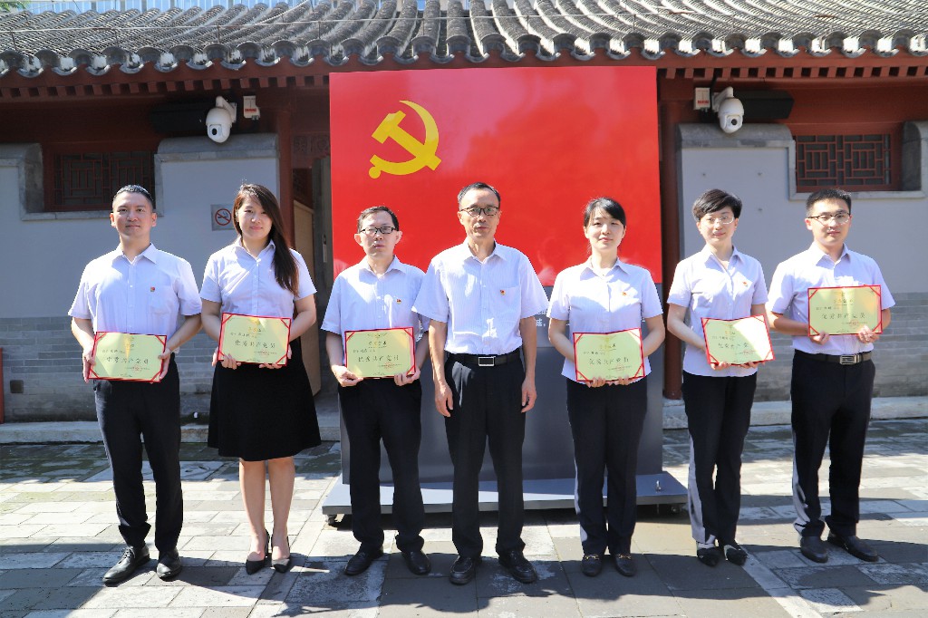 IMG_2712~1.jpg IMG_2712~1.jpg